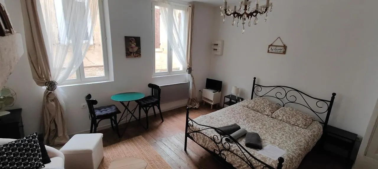 Appartement Studio Condom Διαμέρισμα